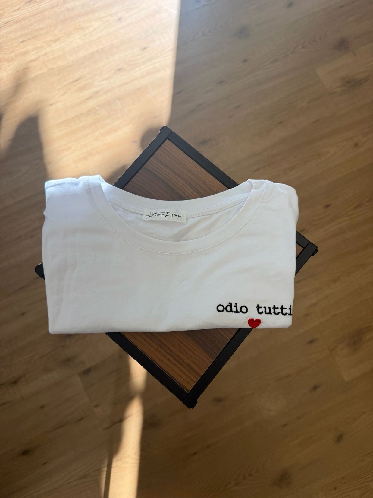T-shirt Odio Tutti