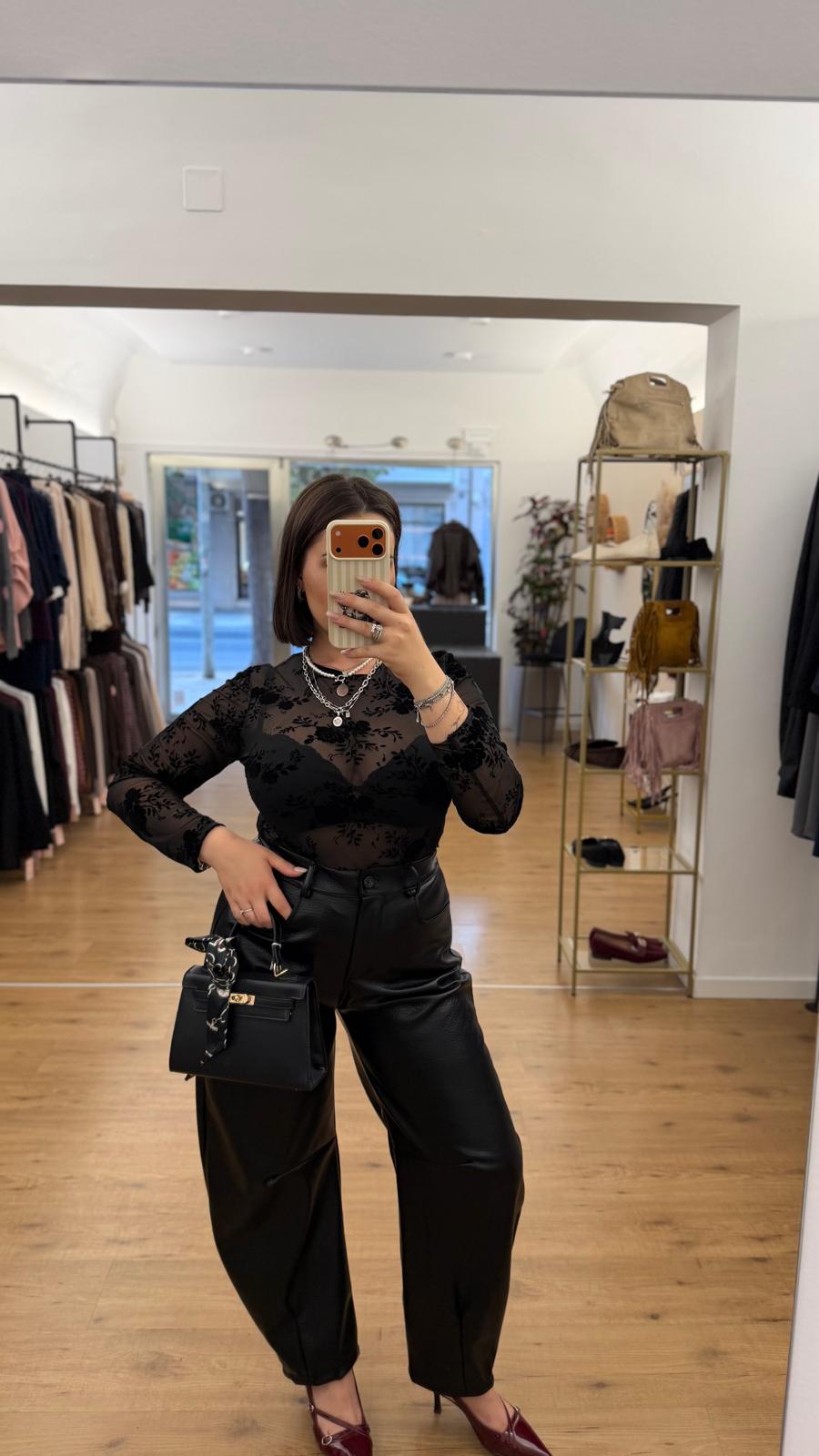 Pantalone Laura